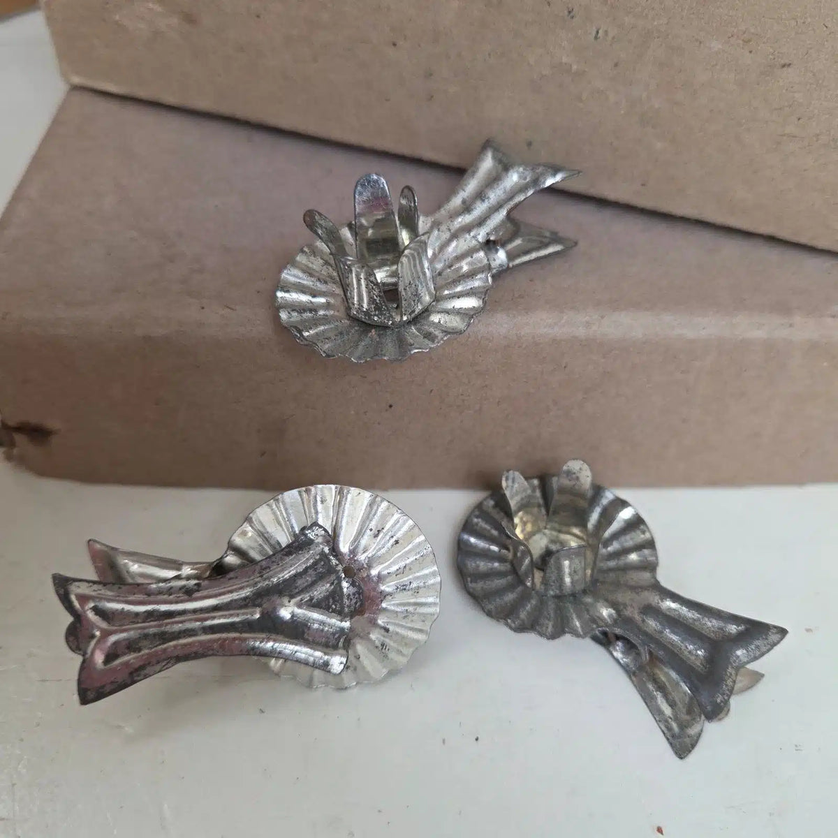 Setje van 6 Oude Kerstboomknijpers/Kaarshouders 4,5cm