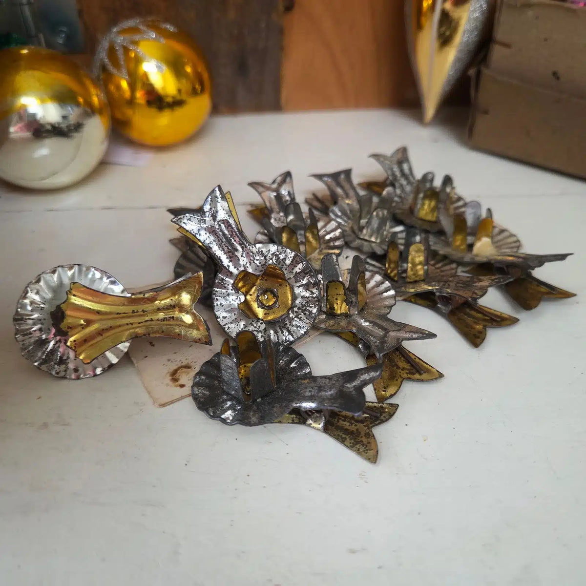 Setje van 10 Oude Kerstboomknijpers/Kaarshouders Verweerd Zilver/Goud 4,5cm